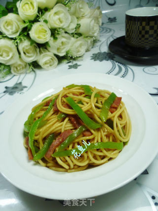 青椒培根炒面的做法