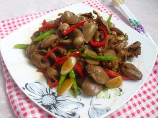 辣椒炒鸡心的做法