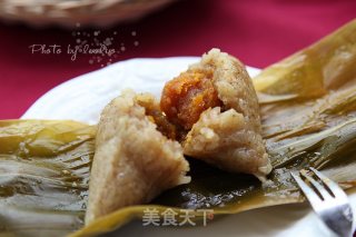 咖喱风味蛋黄粽的做法