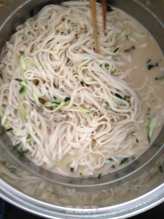 芝麻酱凉面条