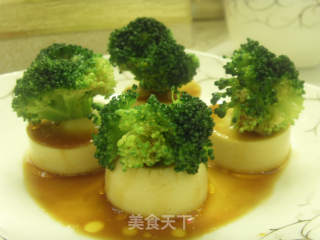 绿树银花（火锅豆腐拌西兰花）的做法