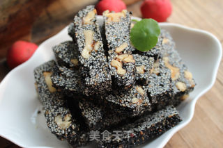 年味回忆——核桃芝麻糖的做法