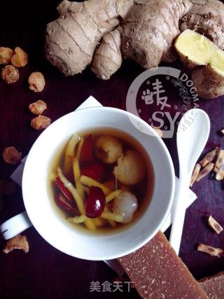 【冬日暖呼呼】红枣桂圆姜茶的做法
