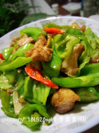 美味家常菜：尖椒炒肉的做法