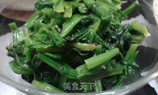 凉拌菠菜的做法