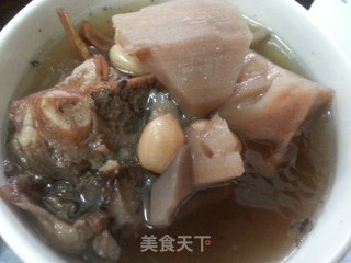 补血养颜莲藕汤