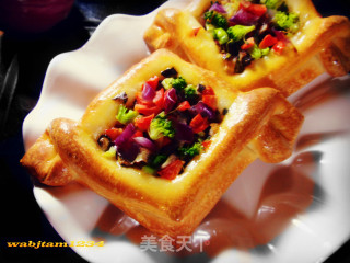 蔬菜沙拉花色面包的做法