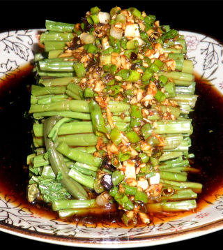 凉拌野生蕨菜的做法