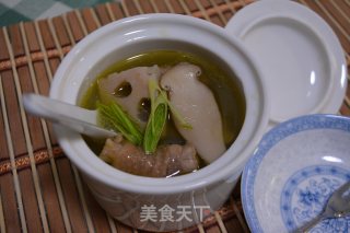 砂锅松茸炖鸡的做法