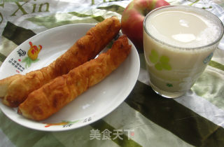 健康美味早餐—自制炸油条的做法