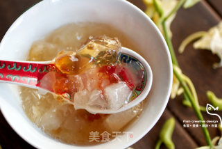 银耳双雪莲梨汤的做法
