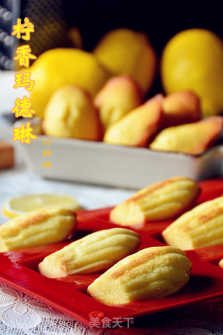 【柠香玛德琳】的做法