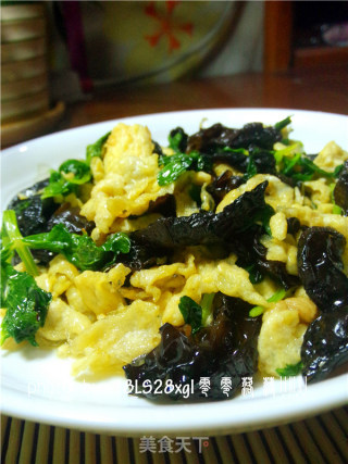 私房菜：木耳炒鸡蛋的做法