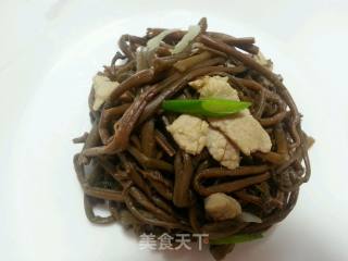 炒蕨菜的做法
