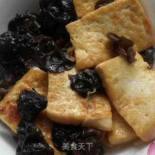 木耳豆腐的做法