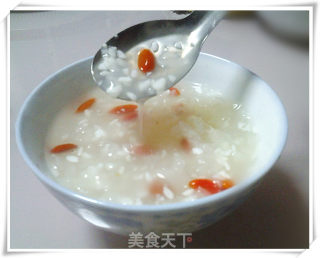 银耳枸杞汤的做法