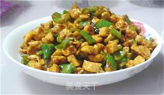 孜然鸡脯炒青椒的做法