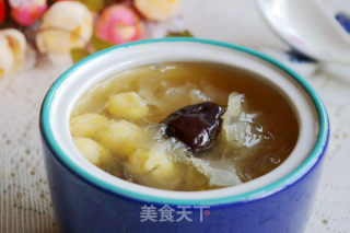 红枣莲子银耳羹的做法