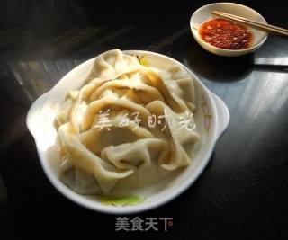 黄花菜饺子的做法