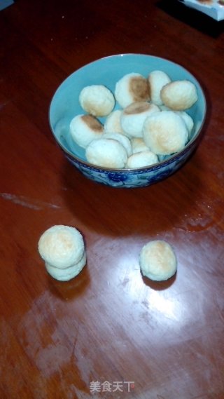 蛋白椰蓉球的做法