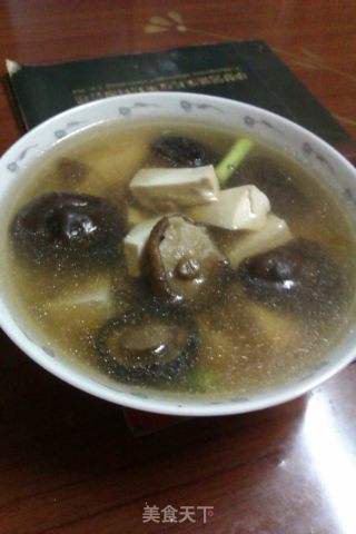 香菇豆腐牛肉汤的做法