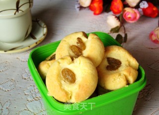 葡萄干蛋黄饼干的做法