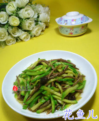 茶树菇炒西葫芦的做法