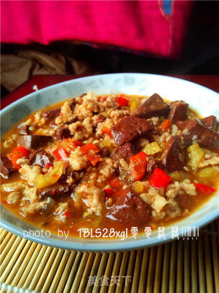 泡椒肉末鸭血的做法