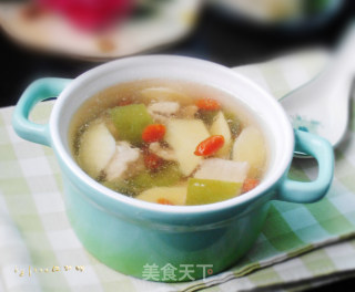 春笋枸杞瘦肉汤的做法