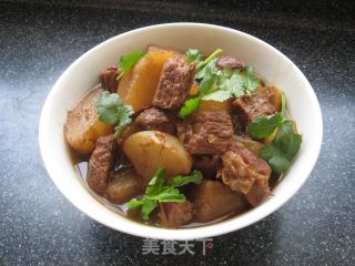 萝卜炖牛腩的做法