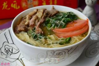 猫妮菜牛肉汤面的做法