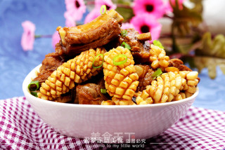 【鱿鱼焖排骨】--海鲜与肉类的邂逅的做法