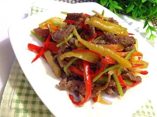 香芹泡椒牛肉丝的做法