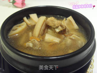 莲藕排骨汤的做法