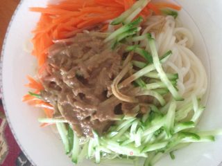 麻酱凉面的做法