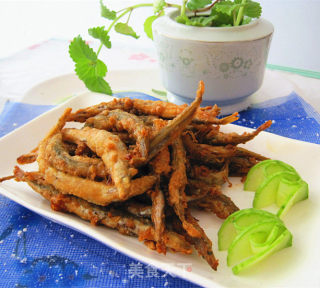 酥炸多春鱼的做法