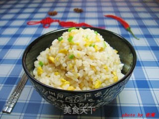 葱香浓郁——葱香蛋炒饭的做法