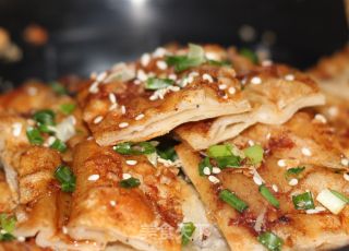 土家酱香饼的做法