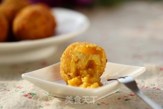 流沙土豆丸的做法