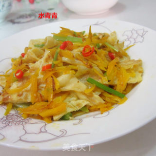 蛋皮南瓜丝的做法