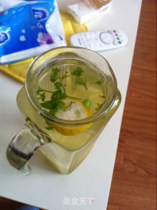 薄荷蜂蜜柠檬水的做法