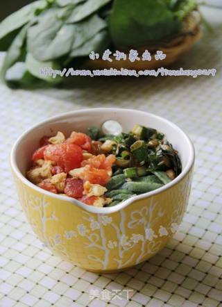 西红柿鸡蛋菠菜面的做法