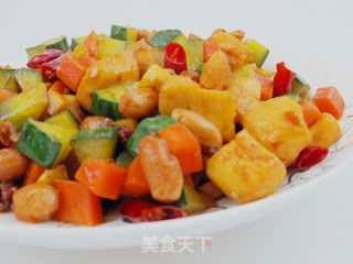 新宫爆鸡丁的做法