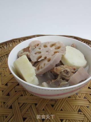 莲藕山药排骨汤的做法