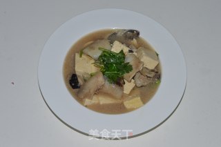 老板鱼炖豆腐的做法