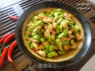 小炒蚕豆鸡丁的做法