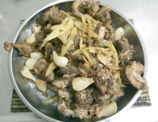 迎夏开胃菜---酸荞头炒鸭肉