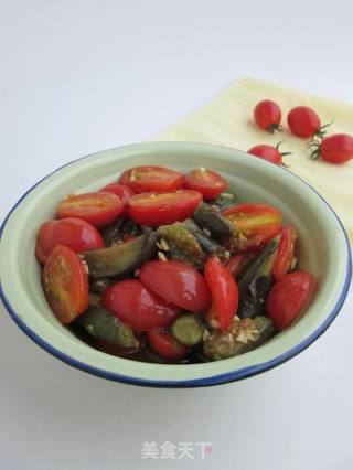 水果入菜——小西红柿烧茄子的做法