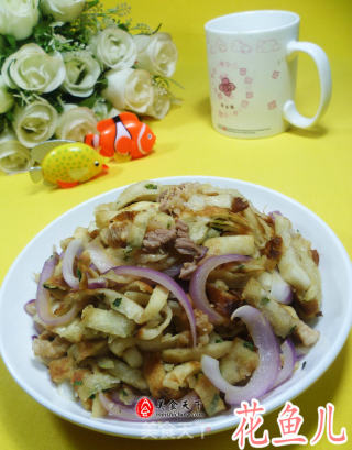 洋葱肉丝炒饼的做法
