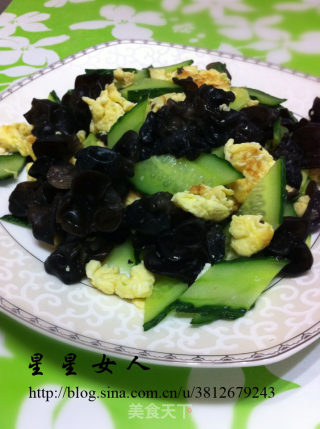 家常快手菜—黄瓜木耳炒鸡蛋